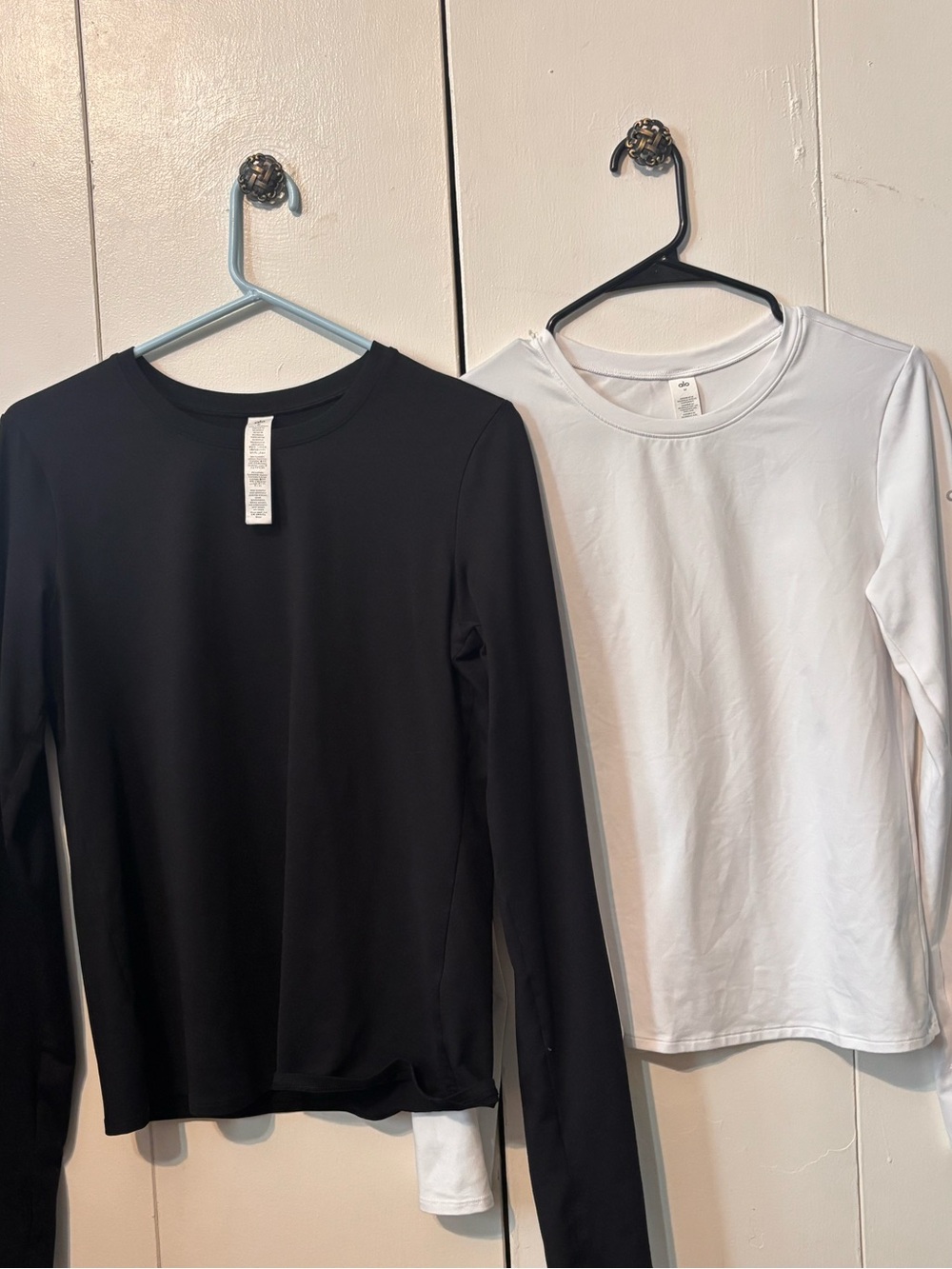 ALO Yoga Black & White Winter Warm Long Sleeve Set, Medium; $98 Each Retail